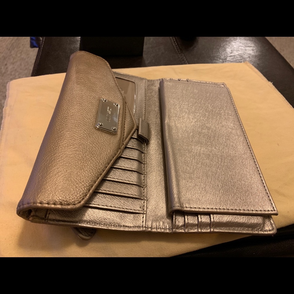 Women’s wallet - Picture 3 of 4